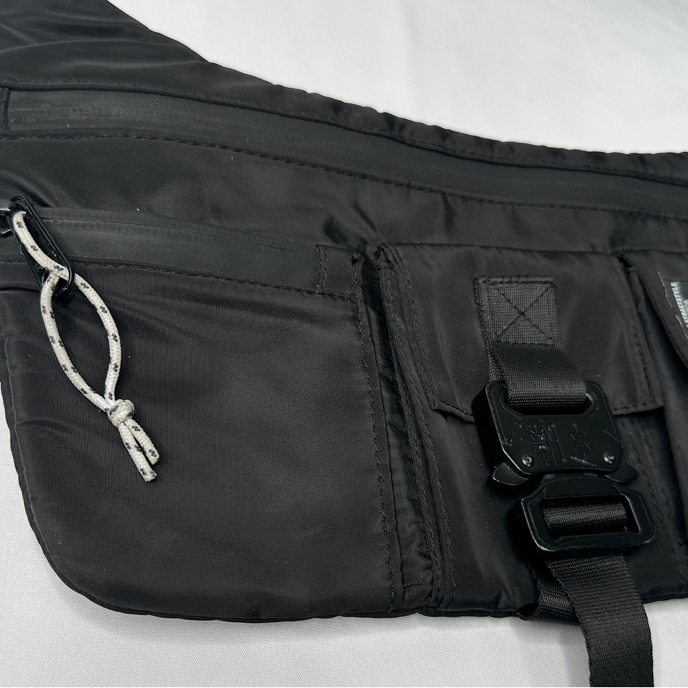 Sixth June Paris Tactical Chest Bag Sling Bag Black - Picture 3 of 7